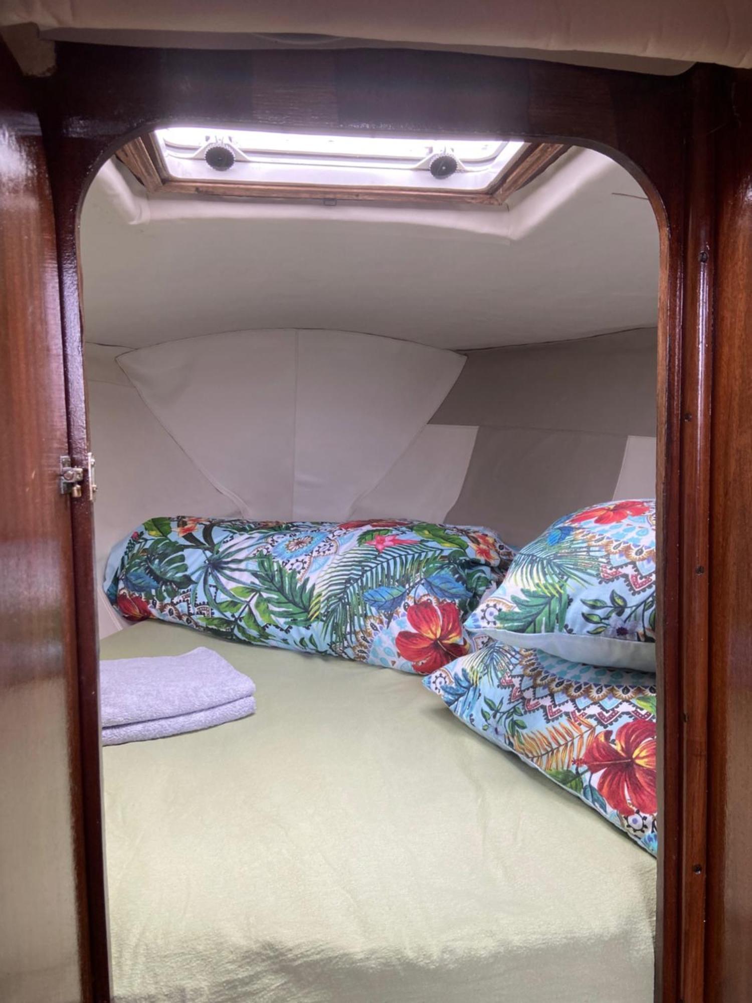 Location Petit Voilier Hotell La Rochelle  Eksteriør bilde