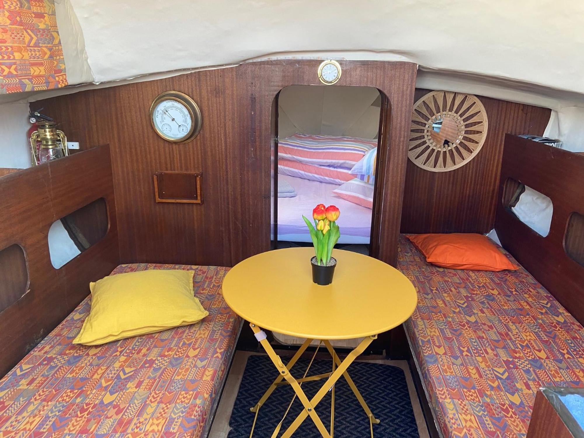 Location Petit Voilier Hotell La Rochelle  Eksteriør bilde